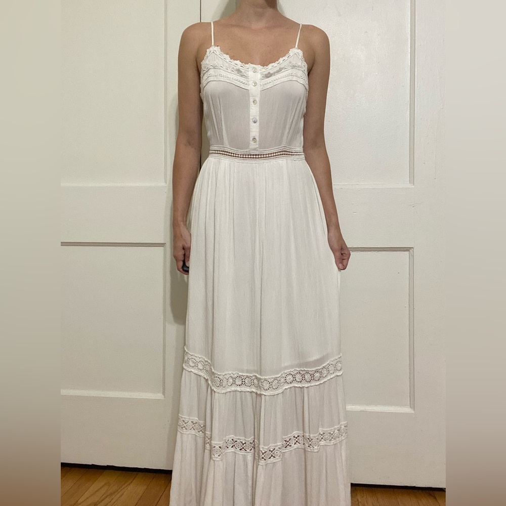 Forever 21 White Spaghetti Strap Lace Maxi Dress